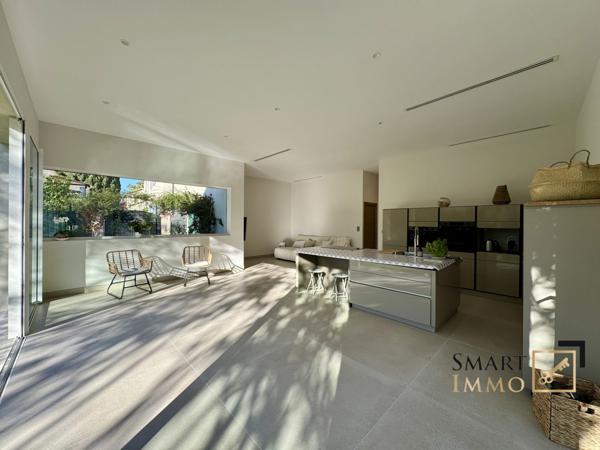 VILLA DE PLAIN PIEDS - CAGNES SUR MER