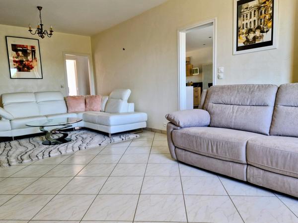 Maison à LONGUE-JUMELLES, 49160 - 7 pièces 149m²