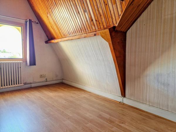 Maison à LONGUE-JUMELLES, 49160 - 7 pièces 149m²