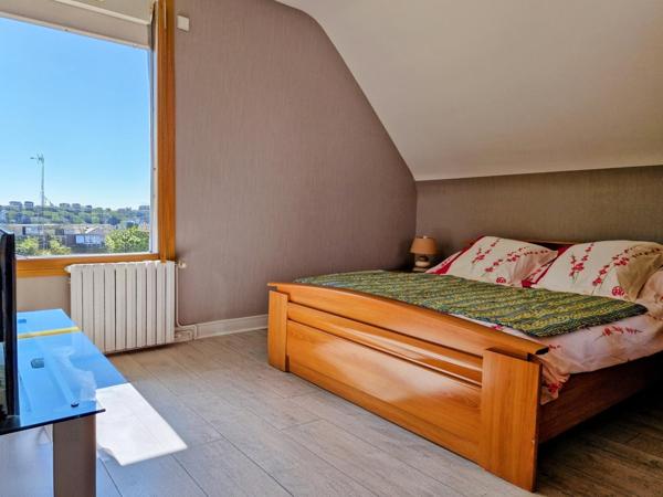 Maison à LONGUE-JUMELLES, 49160 - 7 pièces 149m²