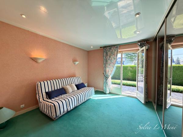 À vendre – Maison familiale lumineuse de 245 m² sur terrain clos de 1000 m², dans quartier résidentiel prisé de PONTIVY