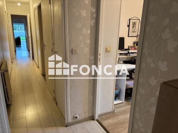 À vendre Maison 6 pièces 134 m² - Gensac-la-pallue 16130