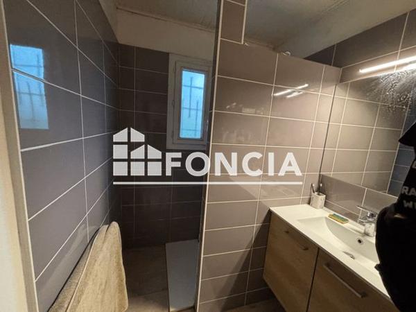 À vendre Maison 6 pièces 134 m² - Gensac-la-pallue 16130