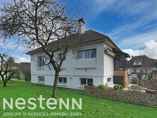 Maison de plain-pied avec sous-sol complet