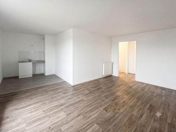 APPARTEMENT 3 PIÈCES AVEC LOGGIA ET PARKING ? PROCHE GARE