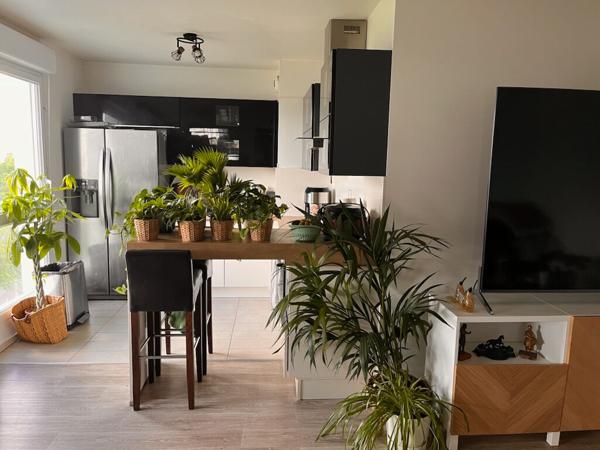 APPARTEMENT 3 PIÈCES AVEC LOGGIA ET PARKING ? PROCHE GARE