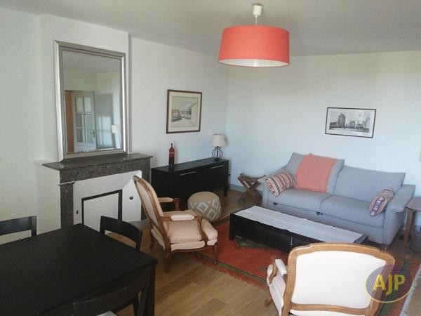 Appartement à louer Saintes : 3 pièces, 66m² avec 2 chambre(s) à 735€ - AJP Immobilier Saintes