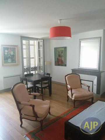 Appartement à louer Saintes : 3 pièces, 66m² avec 2 chambre(s) à 735€ - AJP Immobilier Saintes