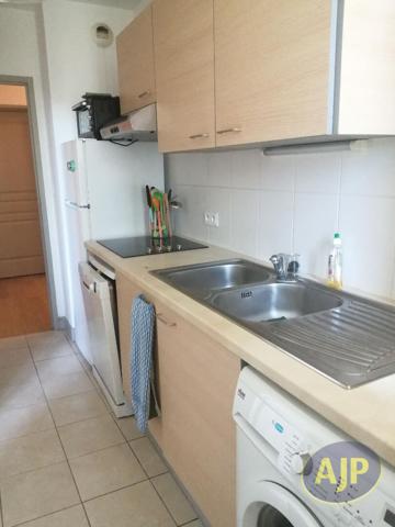 Appartement à louer Saintes : 3 pièces, 66m² avec 2 chambre(s) à 735€ - AJP Immobilier Saintes