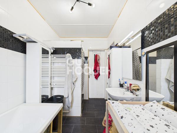 Charmante Maison à Vendre à Saint-Aubin-lès-Elbeuf - Exclusivité Guy Hoquet