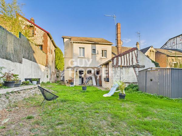 Charmante Maison à Vendre à Saint-Aubin-lès-Elbeuf - Exclusivité Guy Hoquet