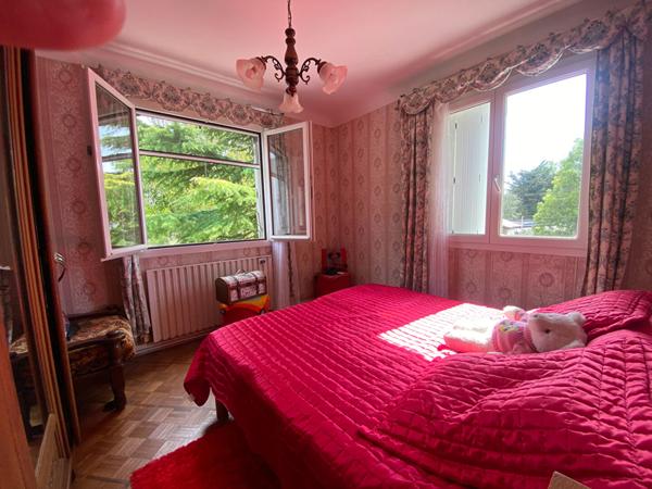 Maison 6 pièces - Fort potentiel -St Philbert de Gd lieu- Terrain clos 900 m2