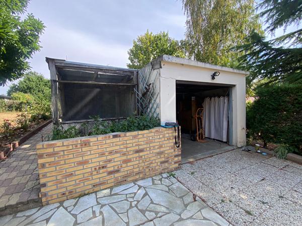 Maison 6 pièces - Fort potentiel -St Philbert de Gd lieu- Terrain clos 900 m2