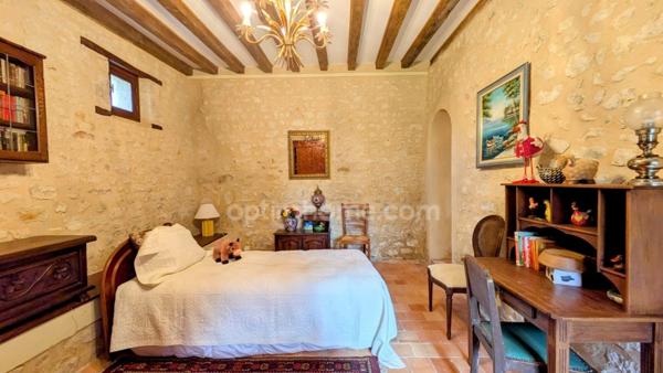 Propriete deux longères à l'orée de la foret