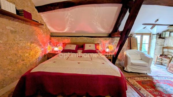 Propriete deux longères à l'orée de la foret