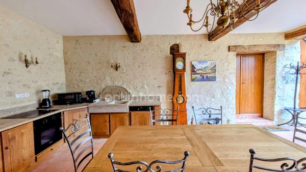 Propriete deux longères à l'orée de la foret