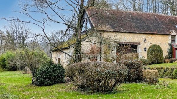 Propriete deux longères à l'orée de la foret