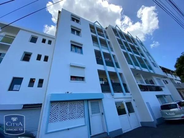 Appartement à louer 3 pièces 61.84m² Saint-Denis (97400)