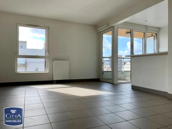 Appartement à louer 4 pièces 96.38m² Saint-Pierre-des-Corps (37700)