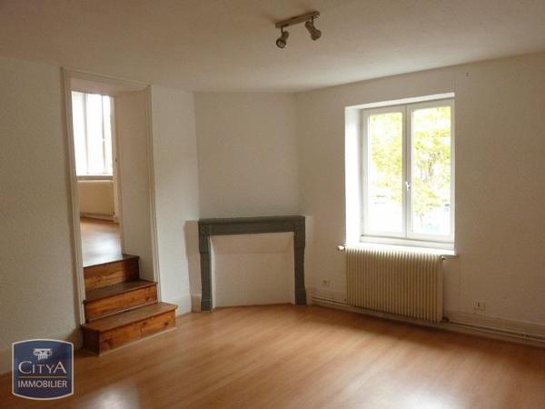 Appartement à louer 2 pièces 57.42m² Riom (63200)