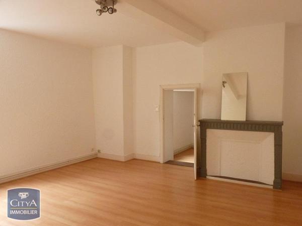 Appartement à louer 2 pièces 57.42m² Riom (63200)