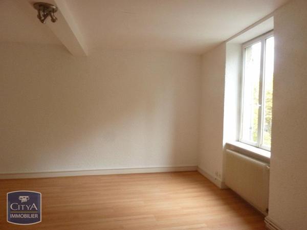 Appartement à louer 2 pièces 57.42m² Riom (63200)