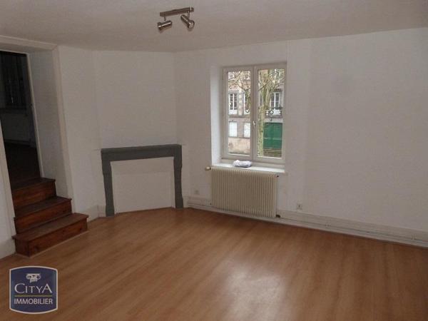 Appartement à louer 2 pièces 57.42m² Riom (63200)