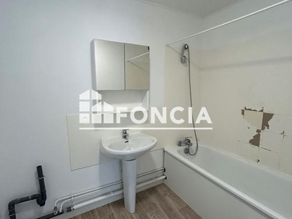 Location Appartement 2 pièces 50 m² - 81 RUE DES ORANGERS Bordeaux Cauderan 33200