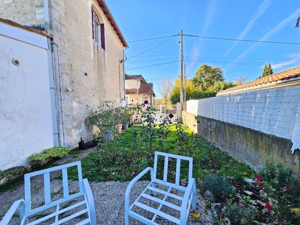Maison en pierre à vendre 16440 Sireuil