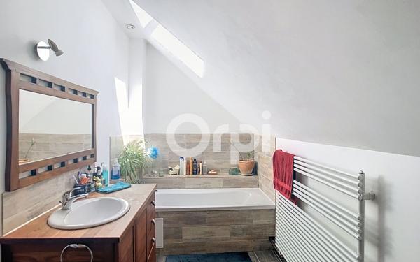 Maison à vendre    5 pièces •  Boulazac