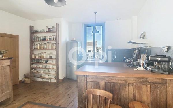 Maison à vendre    5 pièces •  Boulazac