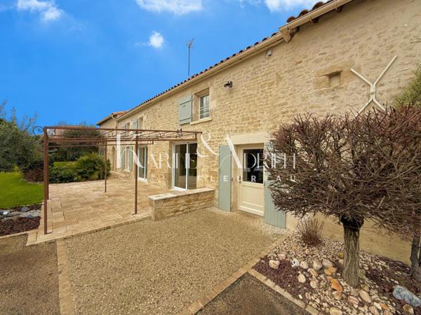 Charme et prestations confortables pour cette propriété en pierre