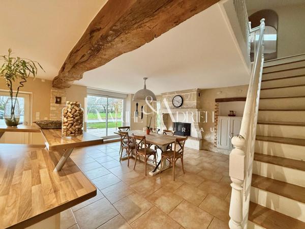 Charme et prestations confortables pour cette propriété en pierre