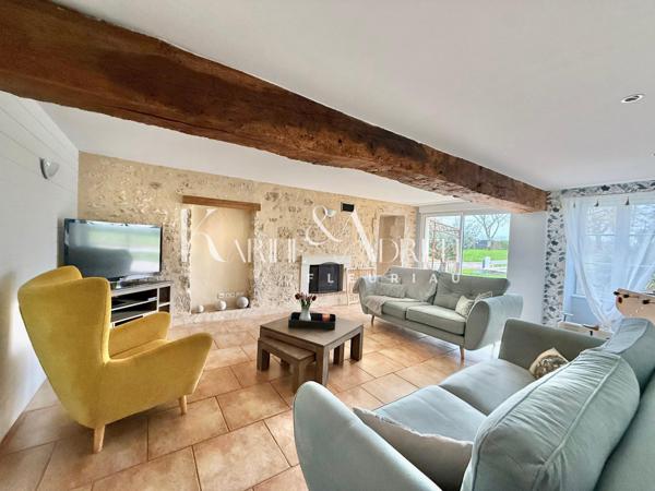 Charme et prestations confortables pour cette propriété en pierre