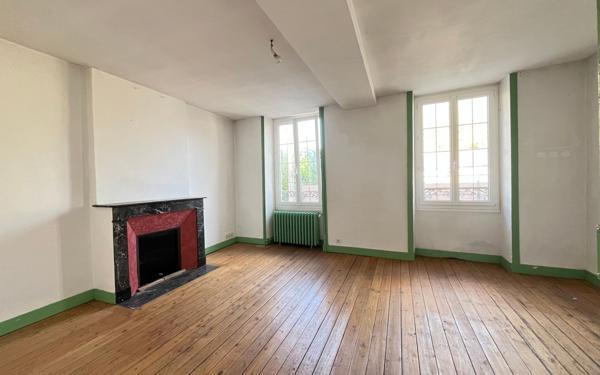 Maison à vendre    3 pièces •  Alençon