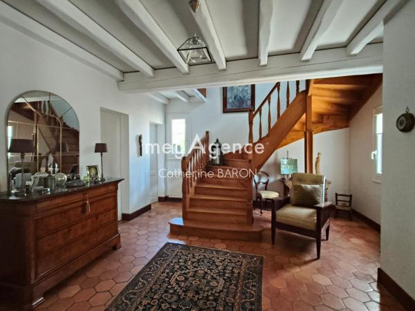 Maison à BEAUVAIS-SUR-MATHA, 17490 - 5 pièces 220m²