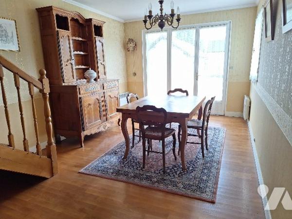 Maison 93m², Aubigny-Sur-Nère