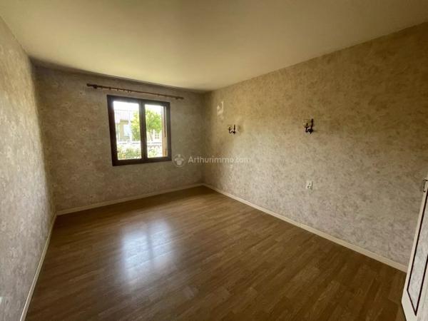 Vente                                                      Villa
                        
                     6 pièces                      120 m2                     à Albi