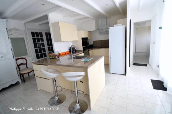 Maison à vendre 6 pièces 124 m2 LE CHATEAU D'OLERON (17) 428000€