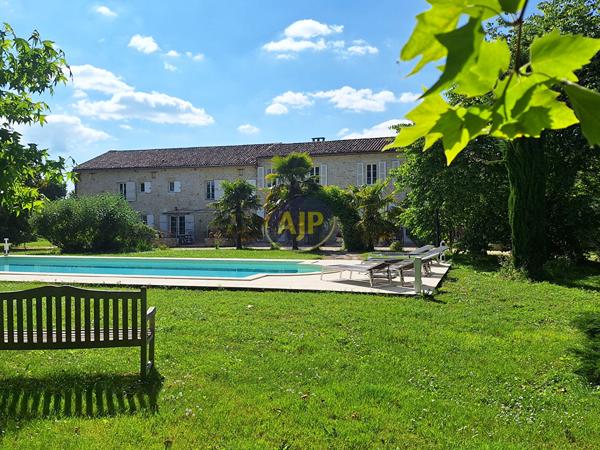 Vente maison Lesparre Medoc : 894 400 € - AJP Soulac Immobilier