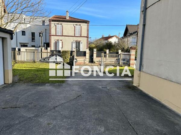 Location Parking - 53 BIS RUE PARMENTIER La Varenne Saint Hilaire 94210