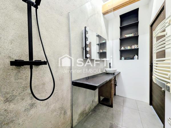 Maison en pierre rénovée avec charme et modernité – 180 m² – Haut Langoiran