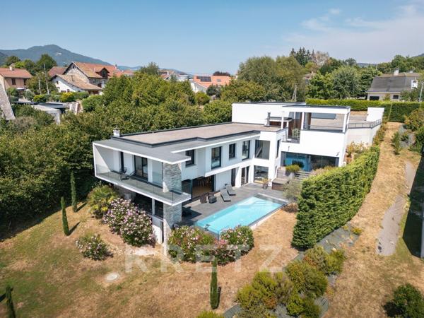 COUBLEVIE / VOIRON – Un Belvédère Contemporain d'Exception