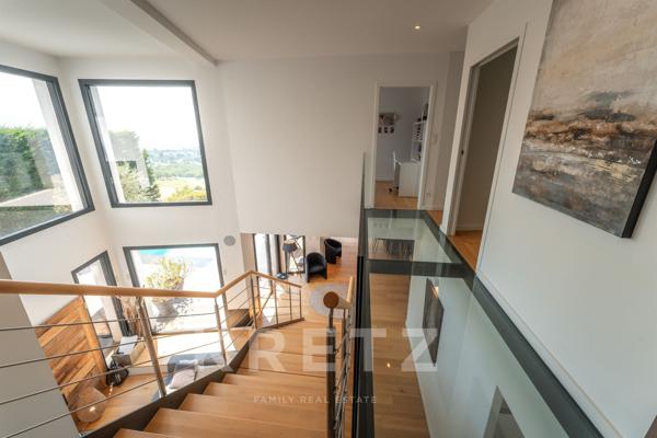 COUBLEVIE / VOIRON – Un Belvédère Contemporain d'Exception