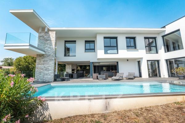 COUBLEVIE / VOIRON – Un Belvédère Contemporain d'Exception
