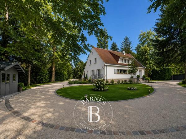 Lamorlaye, Maison  244 m² à vendre