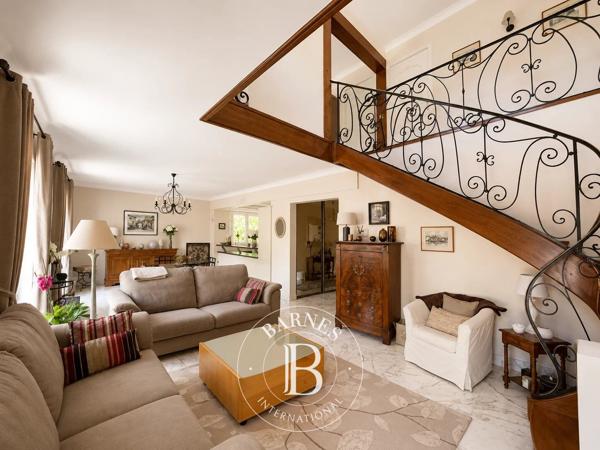 Lamorlaye, Maison  244 m² à vendre