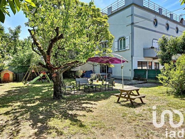 house rental 6 rooms 240 m² Cahors