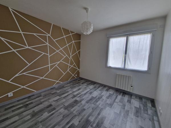 A LOUER MIRE Belle Maison T5 de 146 m2