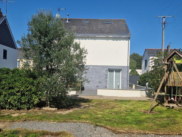 A LOUER MIRE Belle Maison T5 de 146 m2